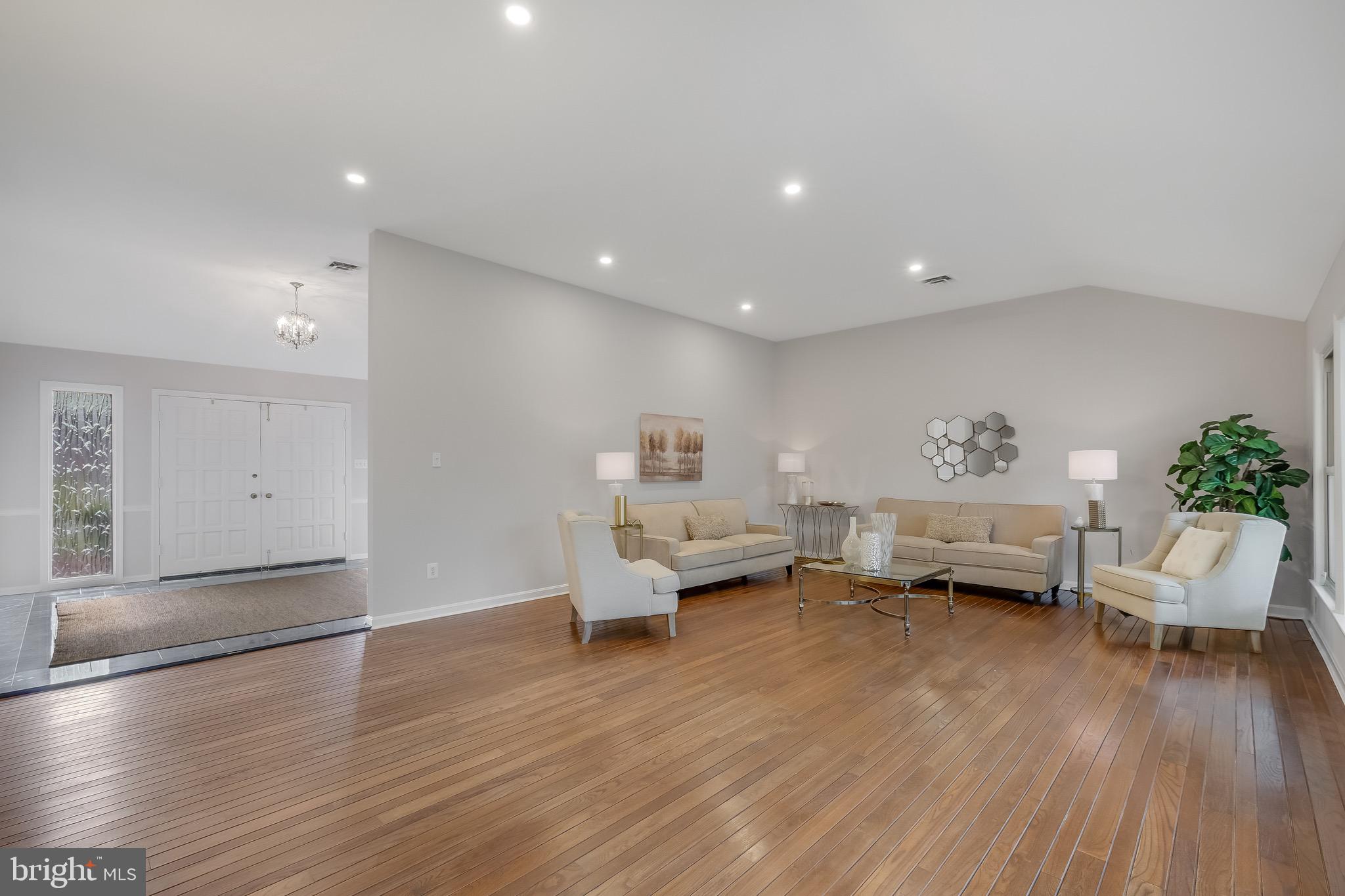 3908 Belle Rive Terrace Alexandria, VA 22309 - Photo 8 of 50 Lots of natural sunlight