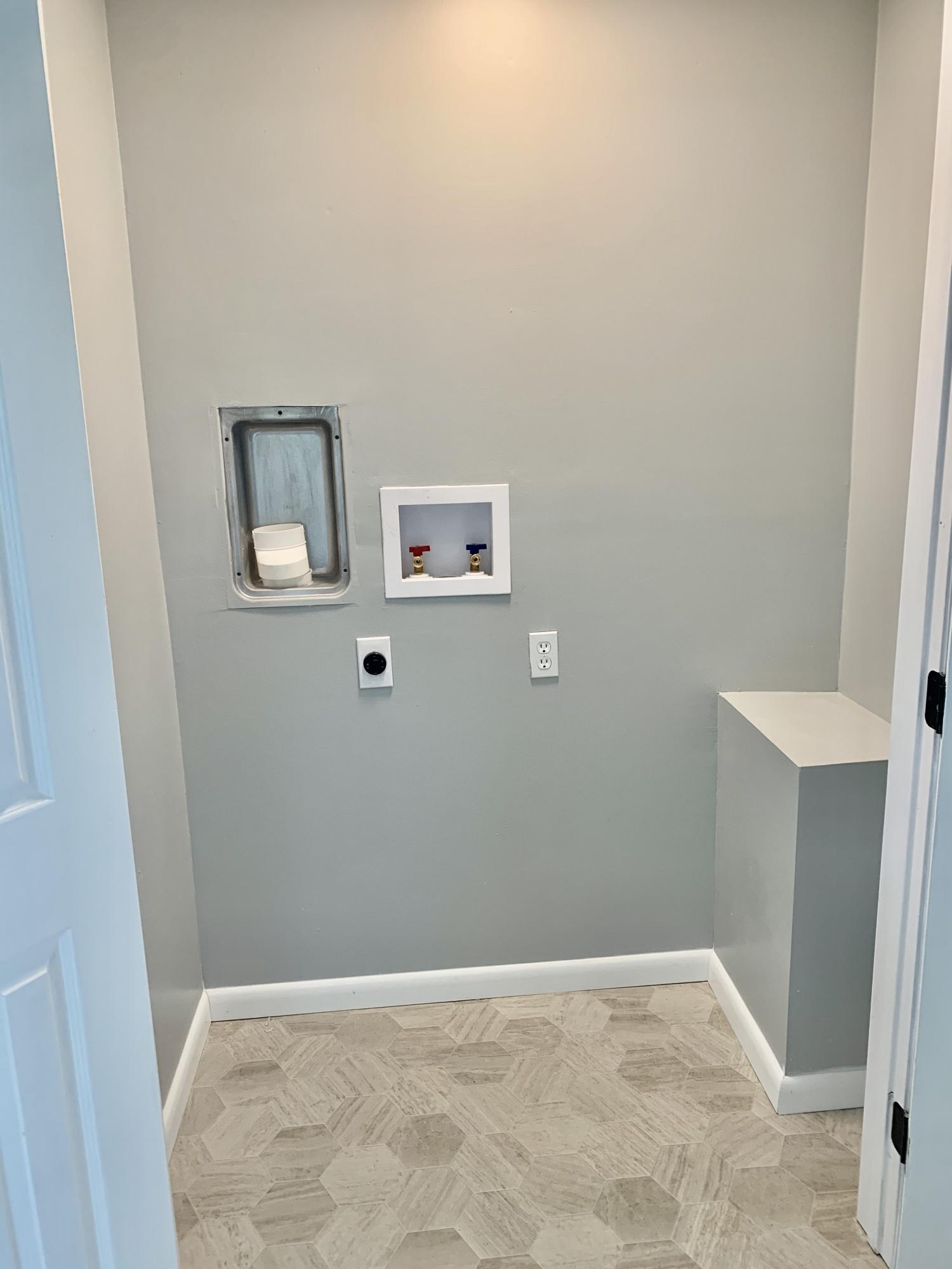 109 Henley Road Oak Ridge, TN 37830 - Photo 16 of 40 LaundryOpen
