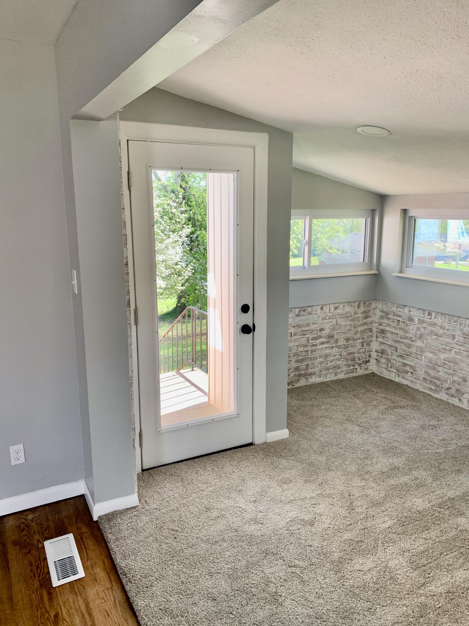 109 Henley Road Oak Ridge, TN 37830 - Photo 18 of 40 Sunroom