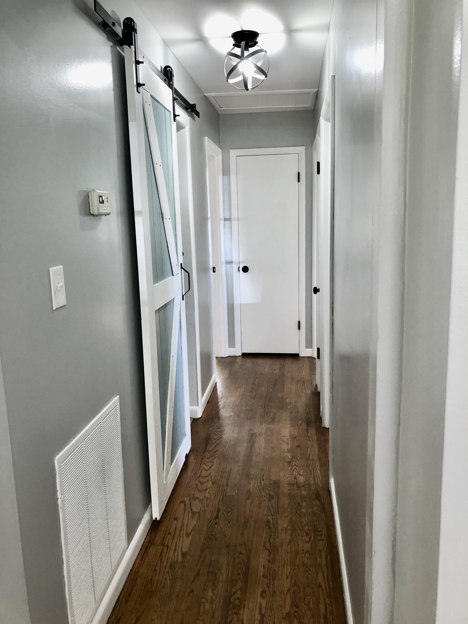109 Henley Road Oak Ridge, TN 37830 - Photo 21 of 40 Hallway