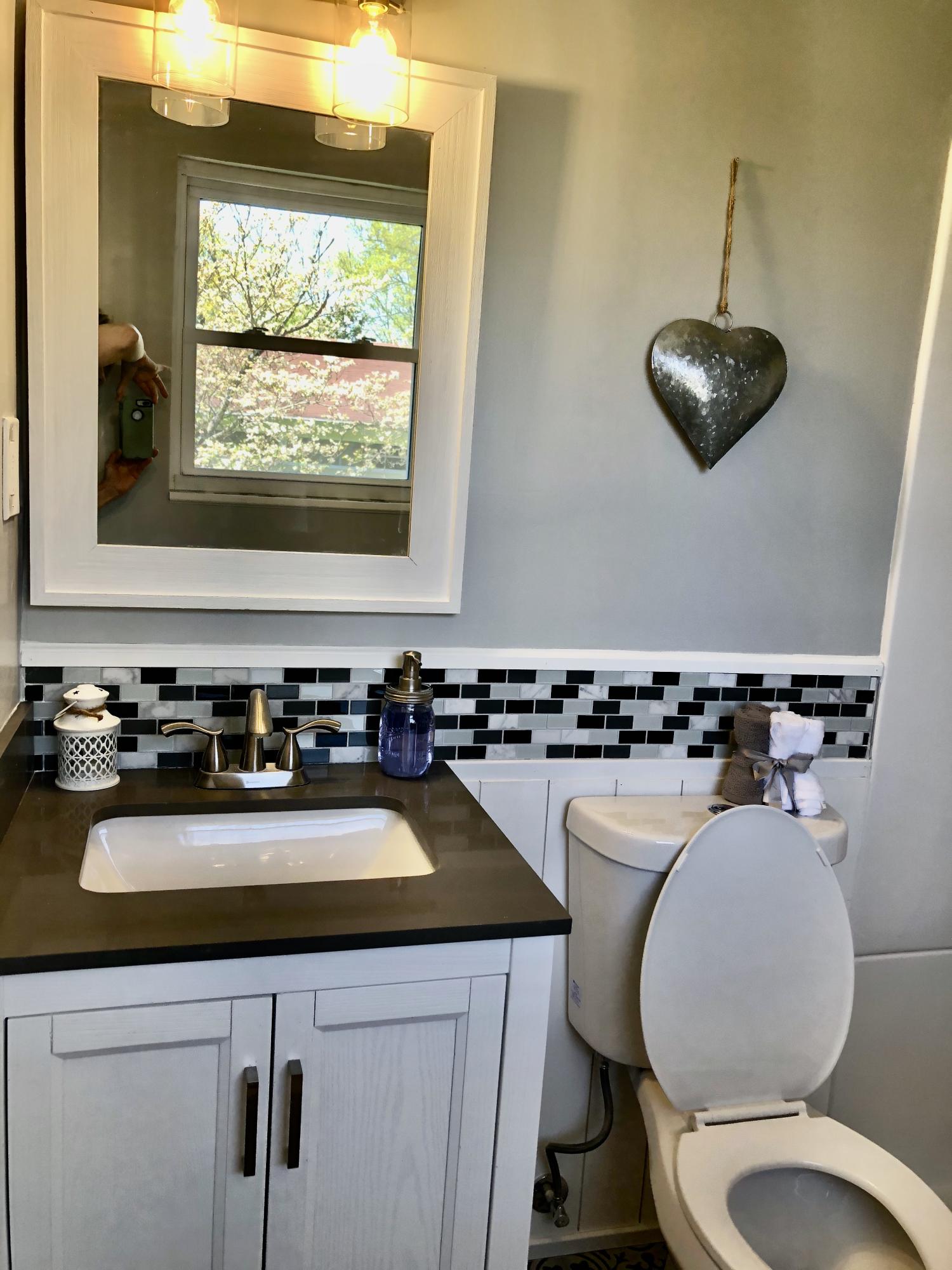 109 Henley Road Oak Ridge, TN 37830 - Photo 28 of 40 MasterBathsink