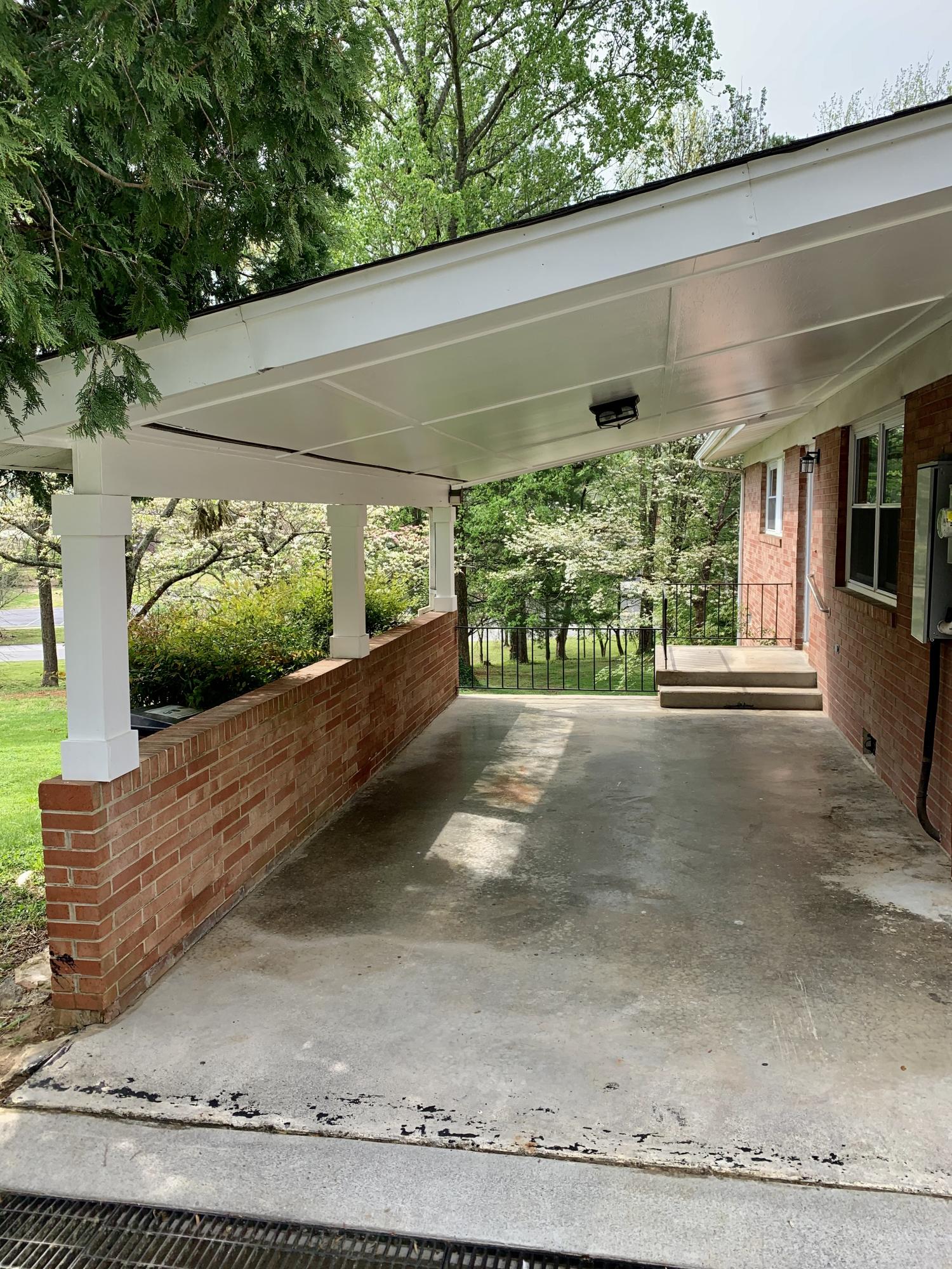 109 Henley Road Oak Ridge, TN 37830 - Photo 40 of 40 Carport