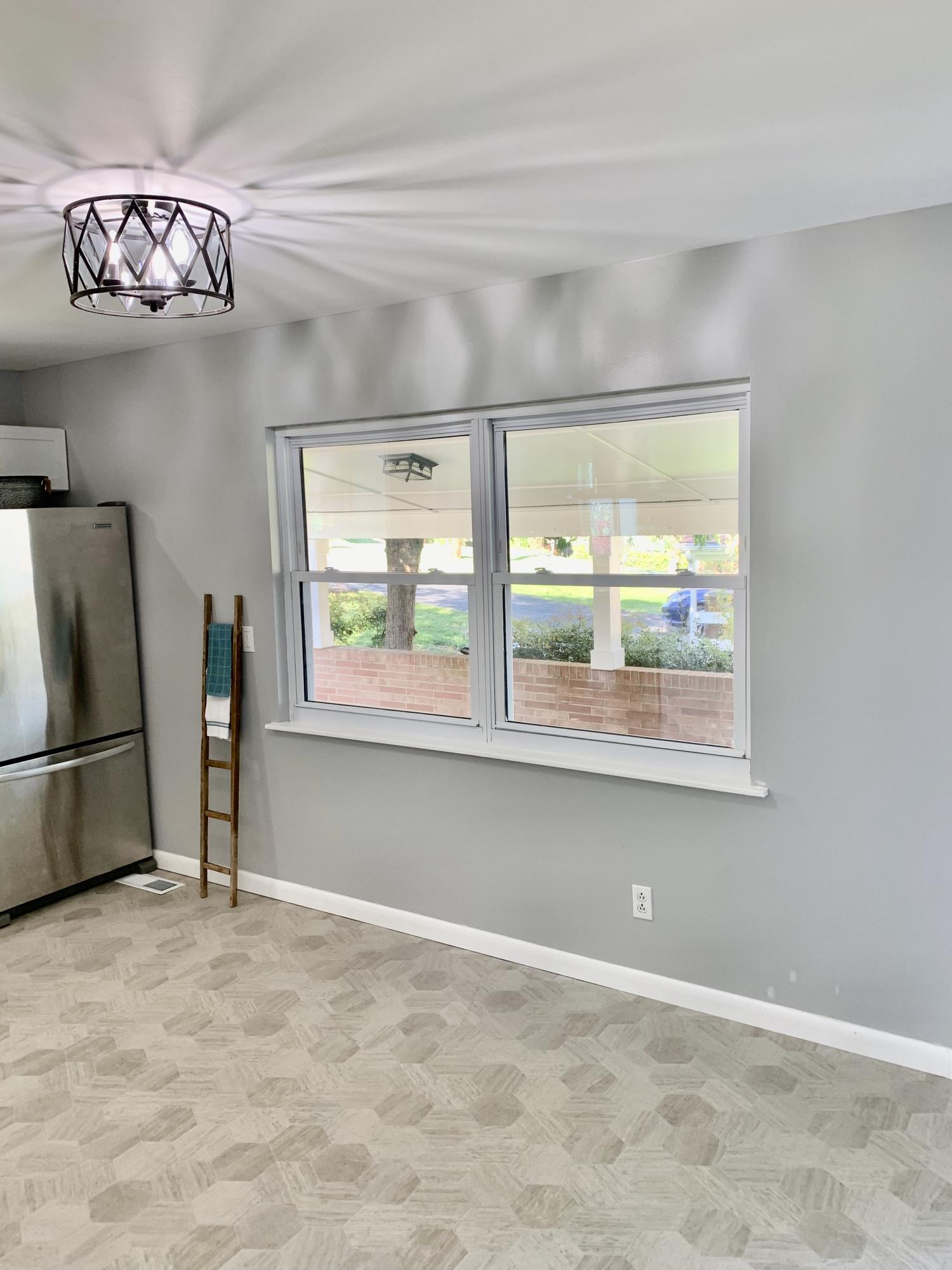 109 Henley Road Oak Ridge, TN 37830 - Photo 10 of 40 KitchenWindows
