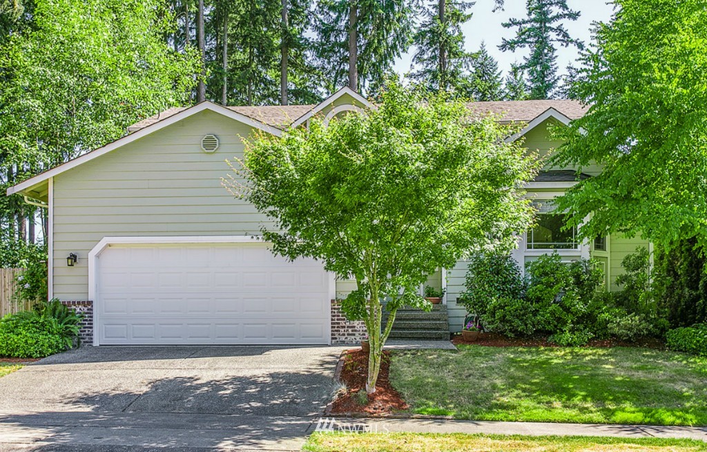 3328 200th Place Southeast Bothell, WA 98012 - Photo 2 of 20
