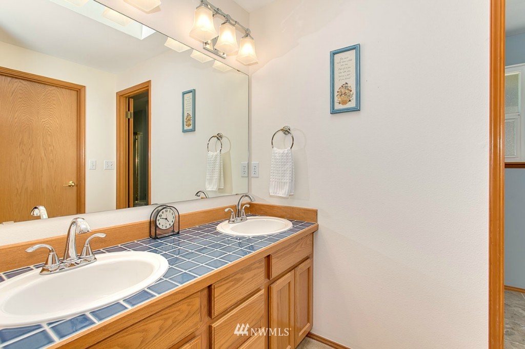 3328 200th Place Southeast Bothell, WA 98012 - Photo 17 of 20