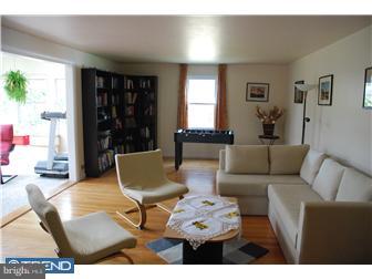 113 Farmington Road Cherry Hill, NJ 08034 - Photo 2 of 12