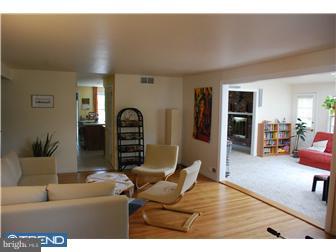 113 Farmington Road Cherry Hill, NJ 08034 - Photo 3 of 12