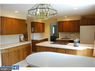 113 Farmington Road Cherry Hill, NJ 08034 - Photo 9 of 12