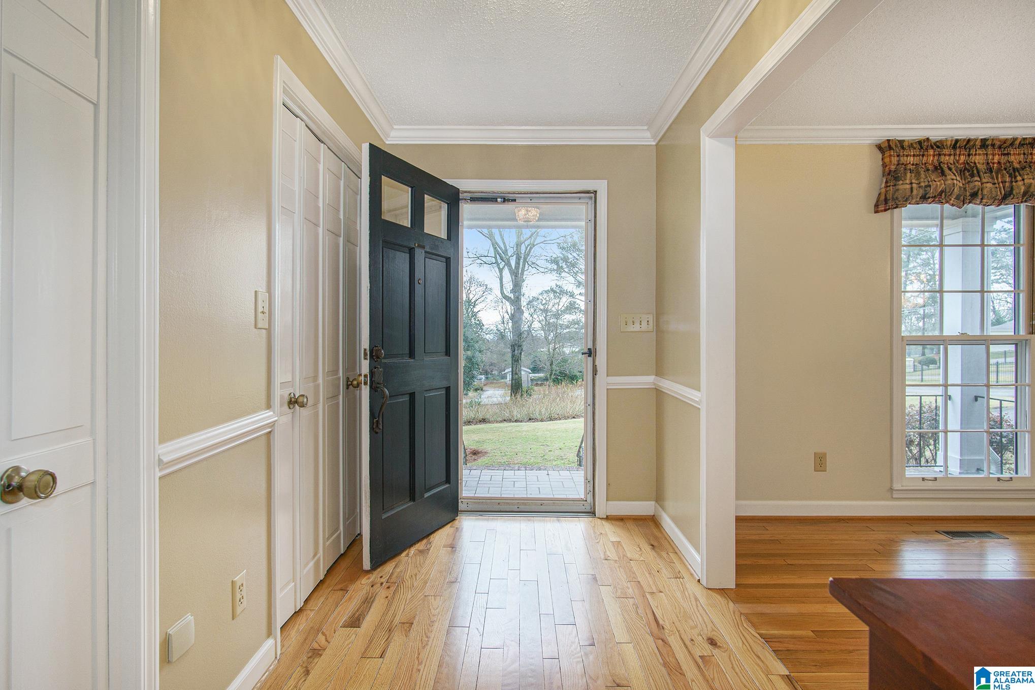 1612 Shades Crest Road Birmingham, AL 35226 - Photo 4 of 43