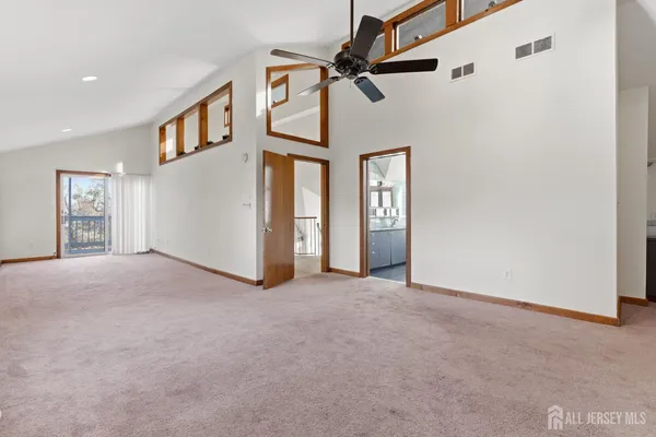 $3,500 | 1818 Oak Tree Road, Edison, NJ 08820