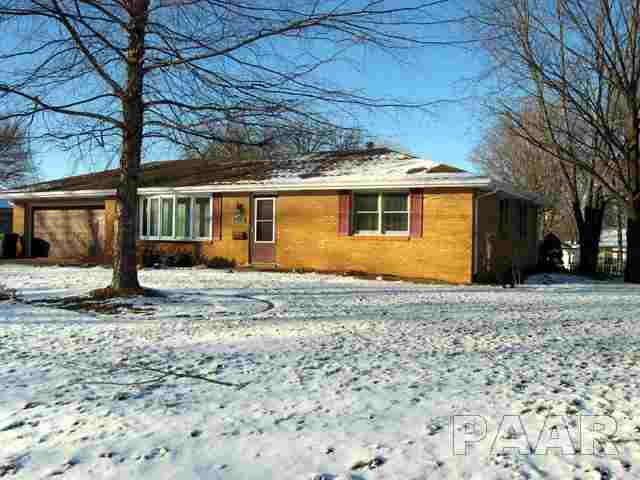 2007 Sheridan Road Pekin, IL 61554 - Photo 1 of 15