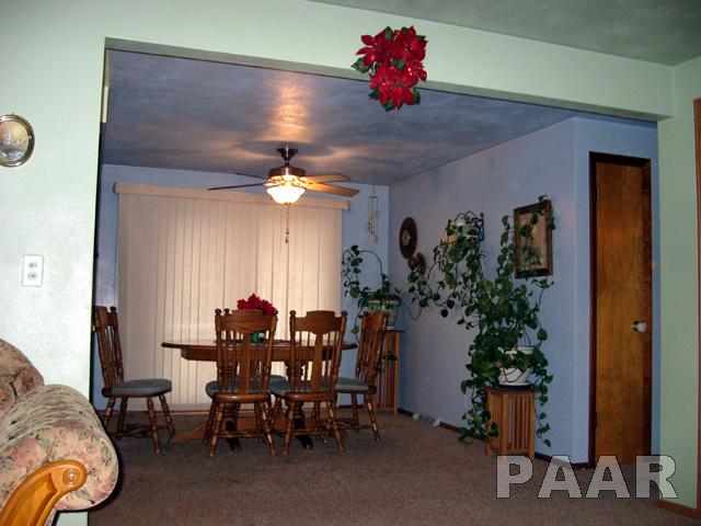 2007 Sheridan Road Pekin, IL 61554 - Photo 8 of 15