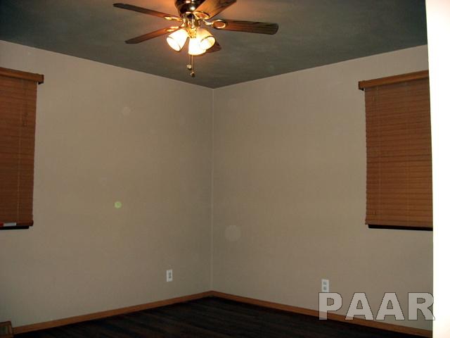 2007 Sheridan Road Pekin, IL 61554 - Photo 10 of 15