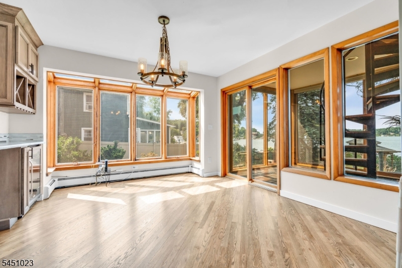79 Castle Rock Road Lake Hopatcong, NJ 07849 - Photo 8 of 50 Gallery Image 8