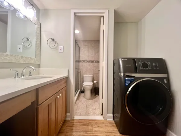 $2,000 | 14 Lockwood Drive, Unit 11A, Charleston, SC 29401