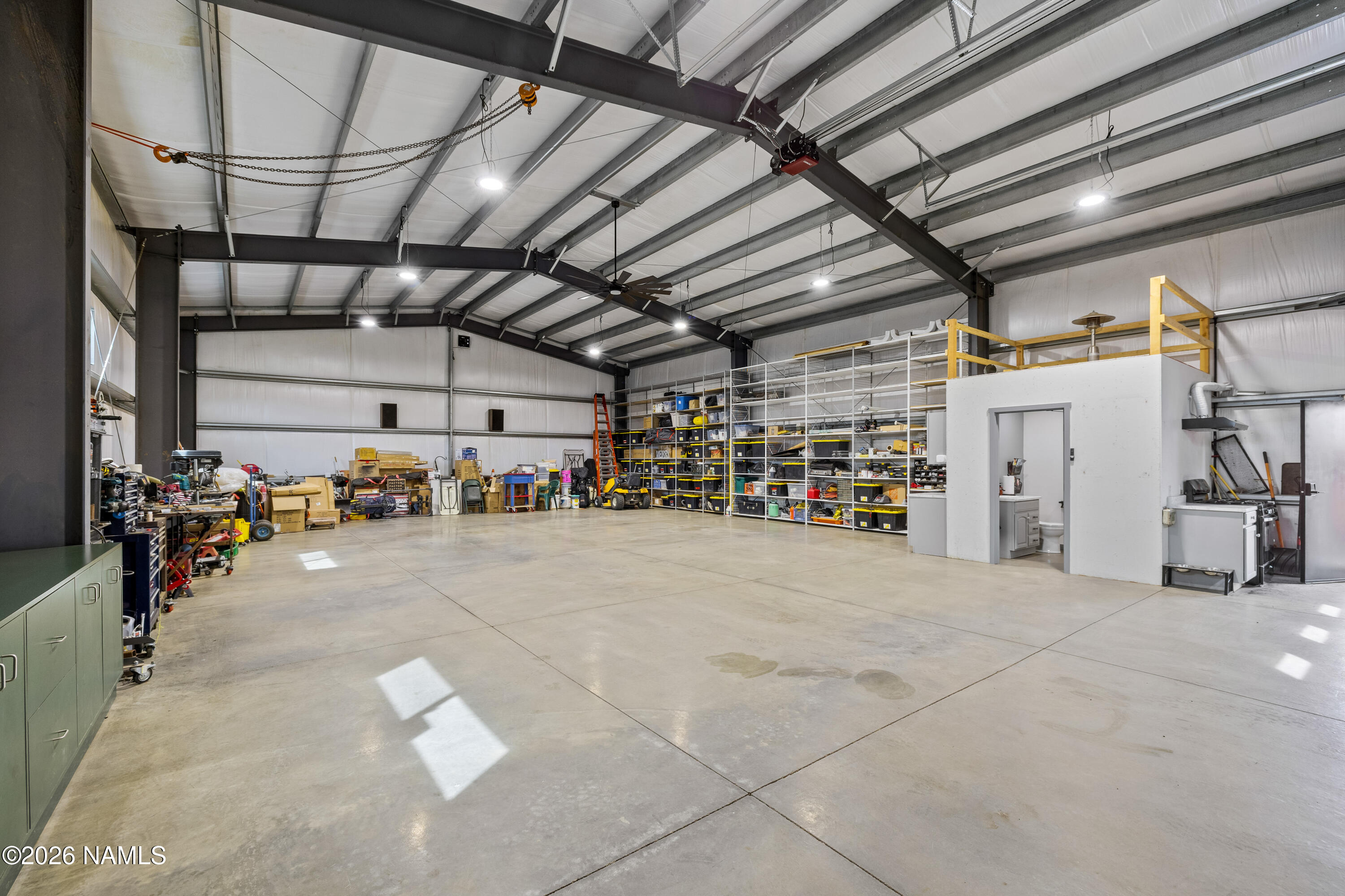9534 North Aldrich Road Flagstaff, AZ 86004 - Photo 26 of 31 a view of garage