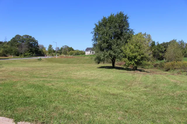 $99,000 | 1780 River Shore Drive, Hastings, MN 55033