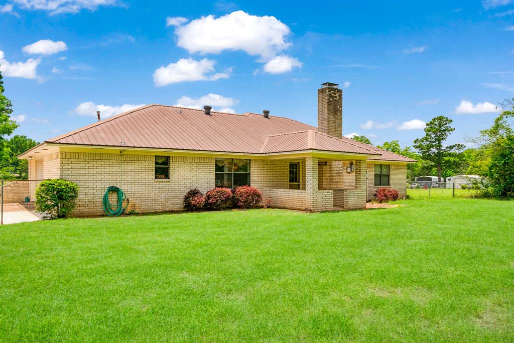325 Key West Road Reno, TX 75462 - Photo 15 of 18