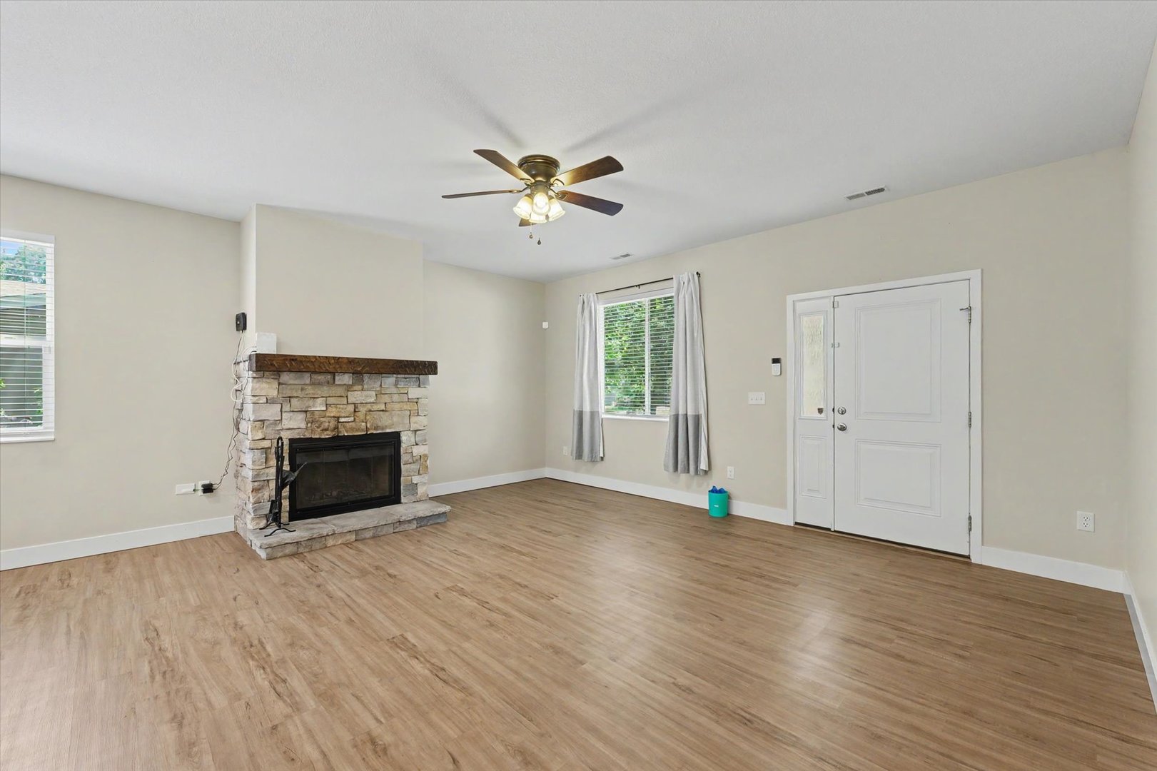 2014 Winchester Drive Champaign, IL 61821 - Photo 8 of 32