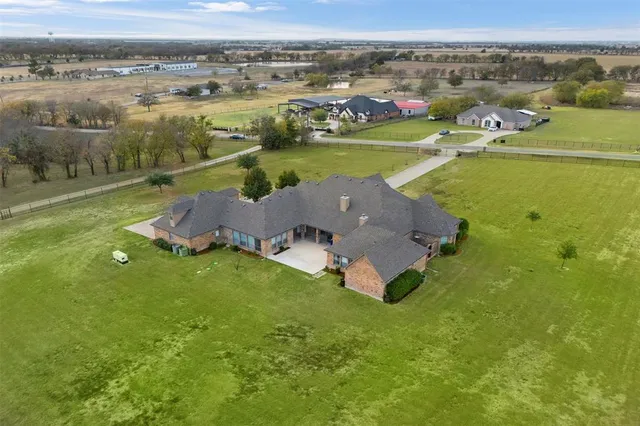 $1,432,000 | 219 Mohundro Road, Ferris, TX 75125