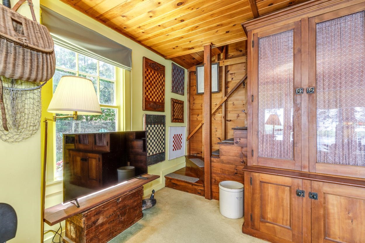 249 North Road Deerfield, NH 03037 - Photo 12 of 46 Gallery Image 12