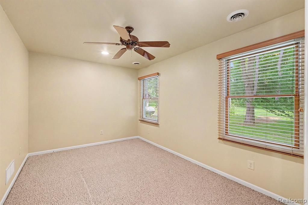 16059 Murray Road Byron, MI 48418 - Photo 17 of 32