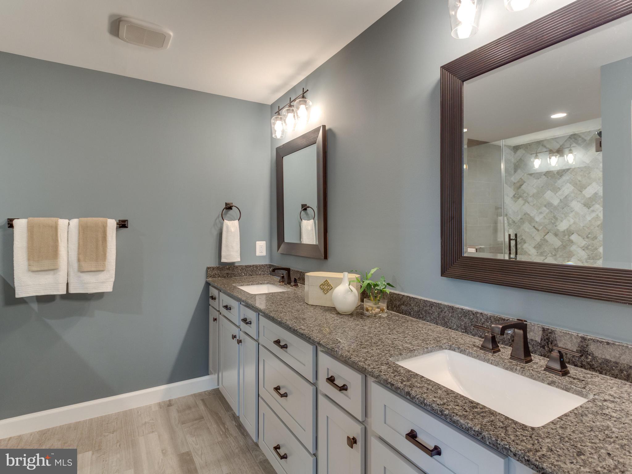 704 Kingsley Road Southwest Vienna, VA 22180 - Photo 18 of 30 Bath (Master)