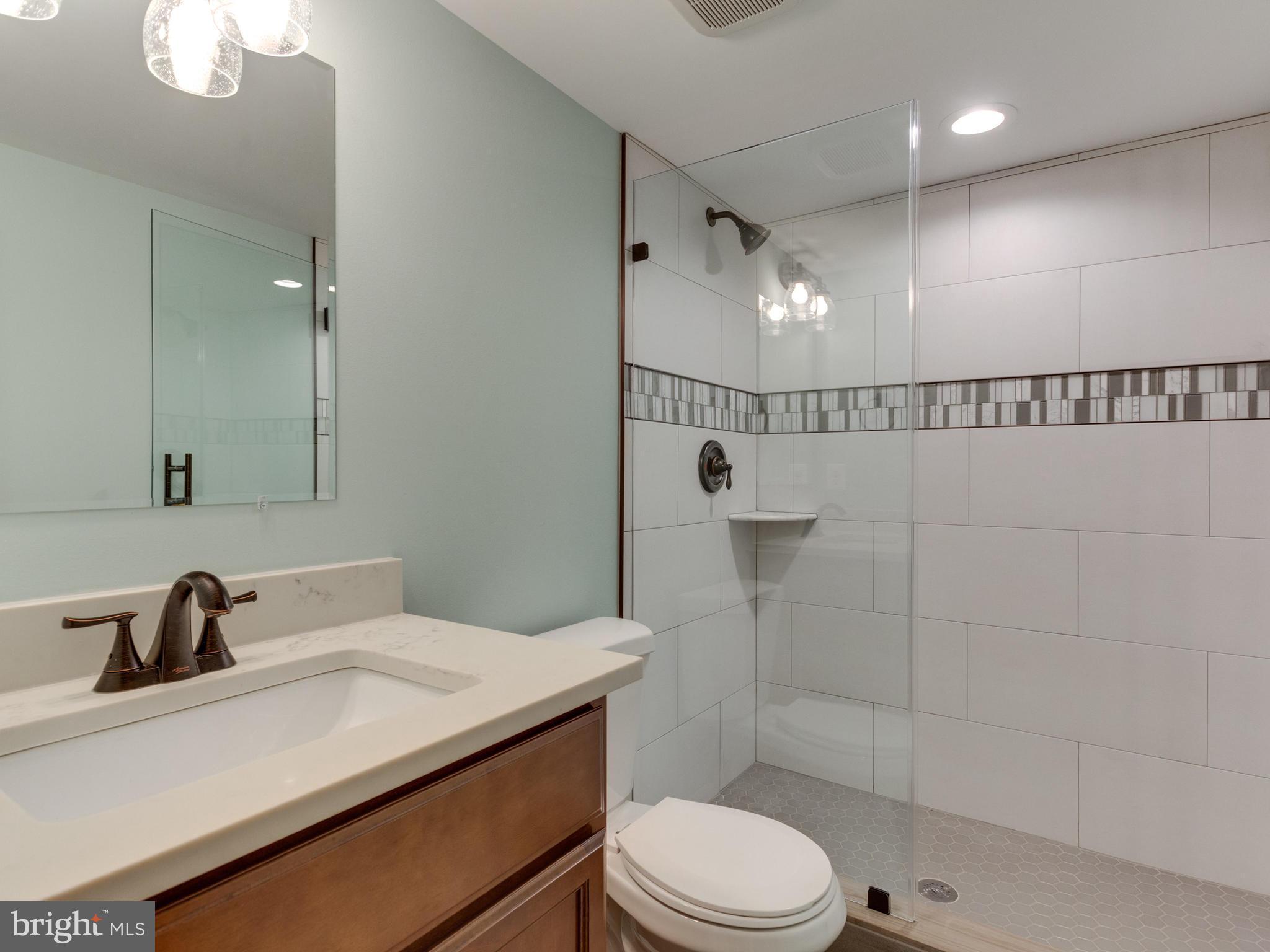 704 Kingsley Road Southwest Vienna, VA 22180 - Photo 27 of 30 Bath