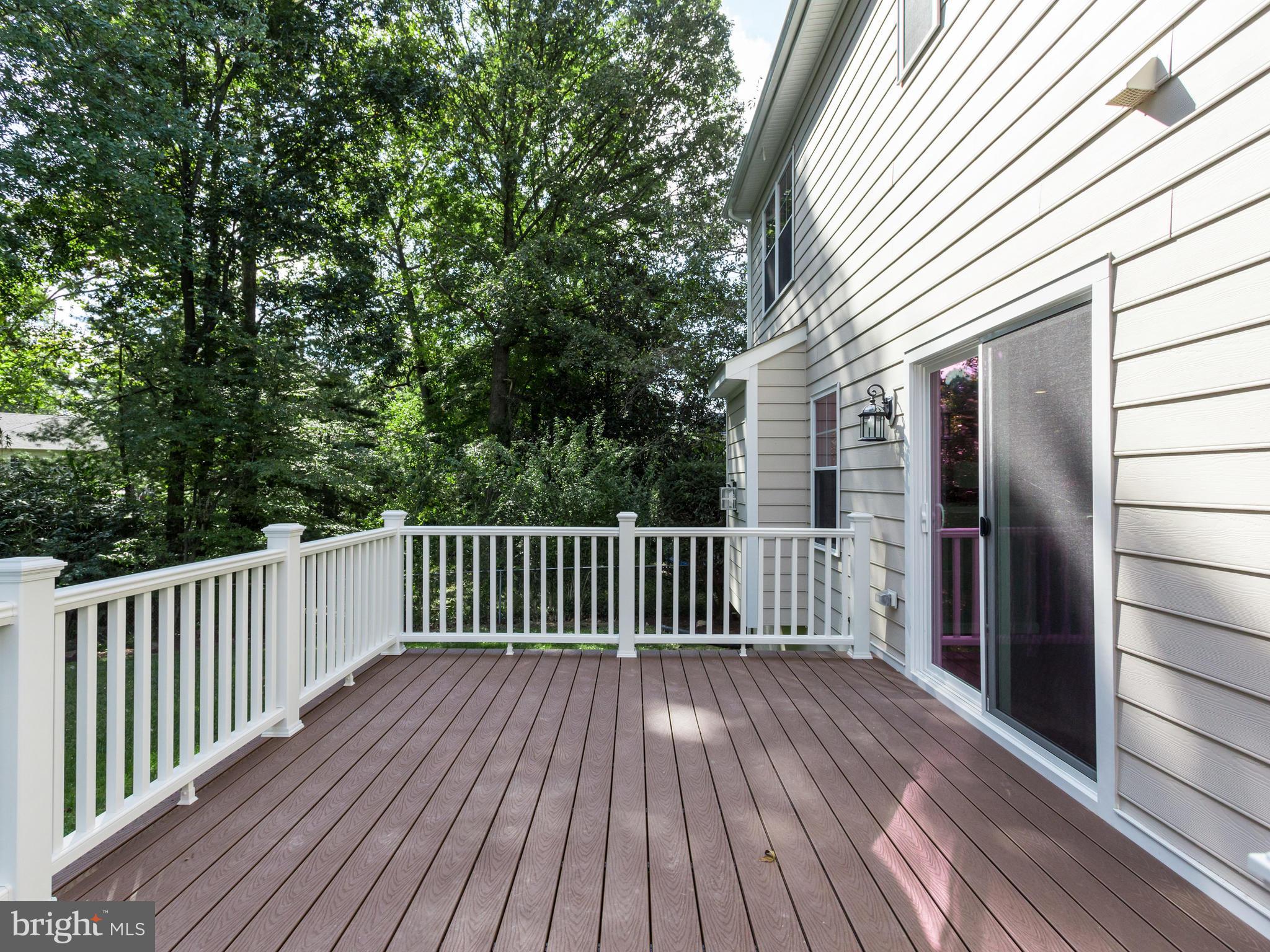 704 Kingsley Road Southwest Vienna, VA 22180 - Photo 28 of 30 Exterior (Rear)