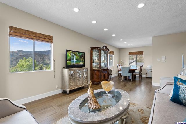 $470,000 | 3010 Montrose Avenue, Unit 31, La Crescenta, CA 91214