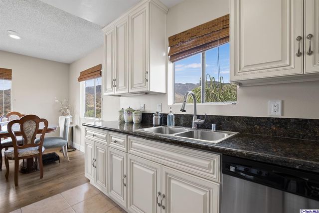 $470,000 | 3010 Montrose Avenue, Unit 31, La Crescenta, CA 91214