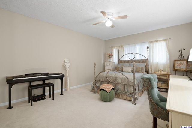 $470,000 | 3010 Montrose Avenue, Unit 31, La Crescenta, CA 91214