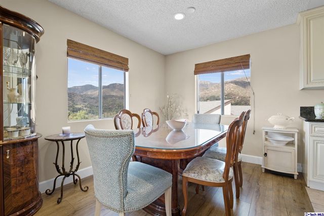 $470,000 | 3010 Montrose Avenue, Unit 31, La Crescenta, CA 91214