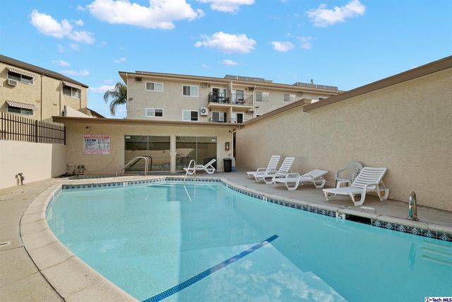$470,000 | 3010 Montrose Avenue, Unit 31, La Crescenta, CA 91214