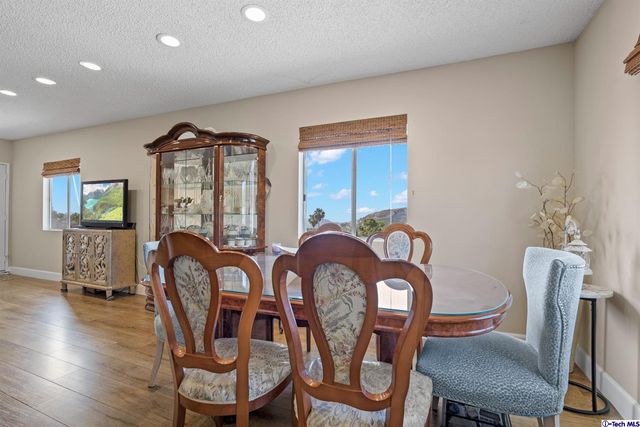 $470,000 | 3010 Montrose Avenue, Unit 31, La Crescenta, CA 91214