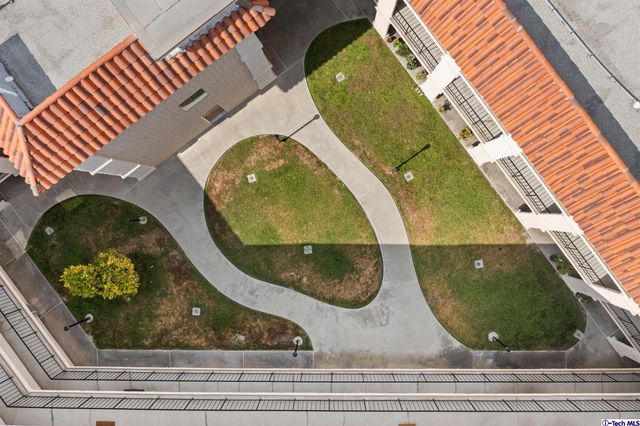 $470,000 | 3010 Montrose Avenue, Unit 31, La Crescenta, CA 91214