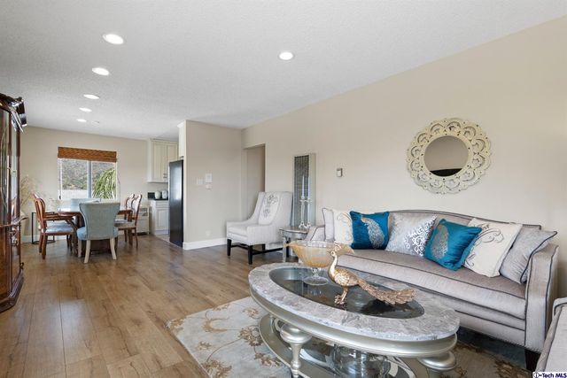 $470,000 | 3010 Montrose Avenue, Unit 31, La Crescenta, CA 91214