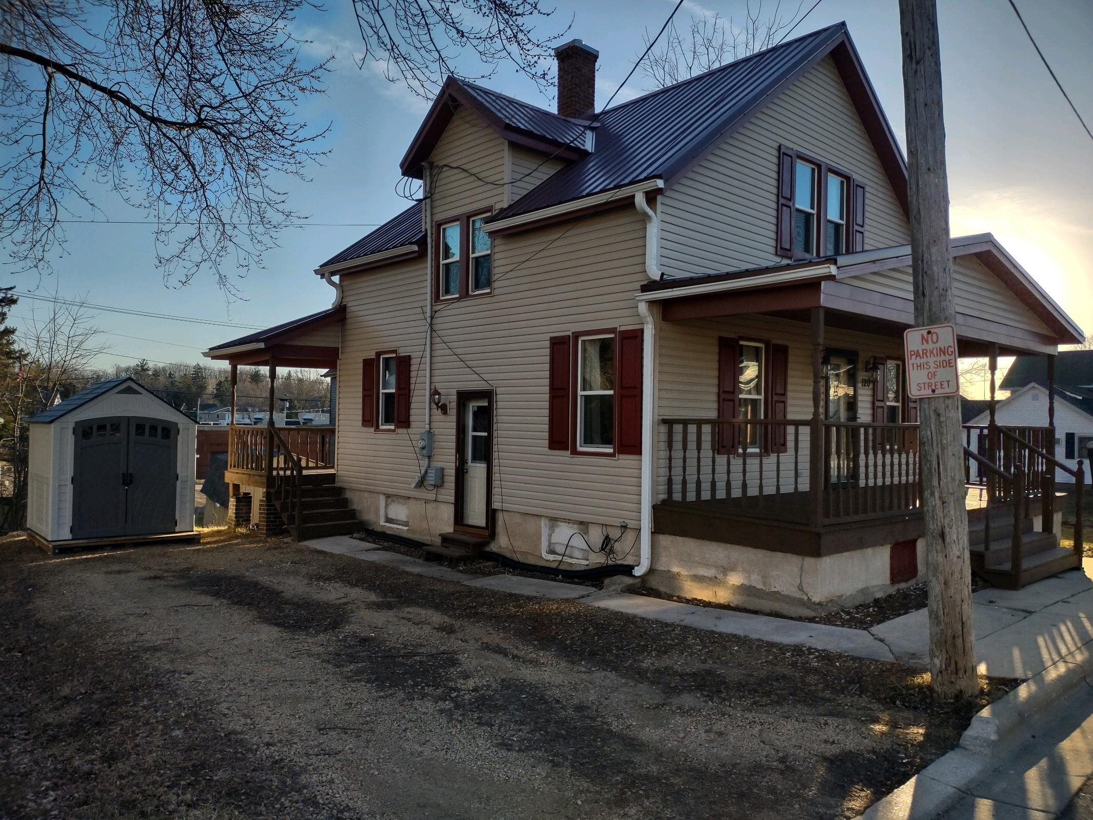 120 East High Street Shullsburg, WI 53586 - Photo 2 of 36