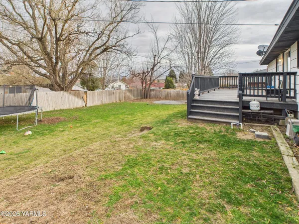 $359,000 | 705 West Concord Avenue, Grandview, WA 98930