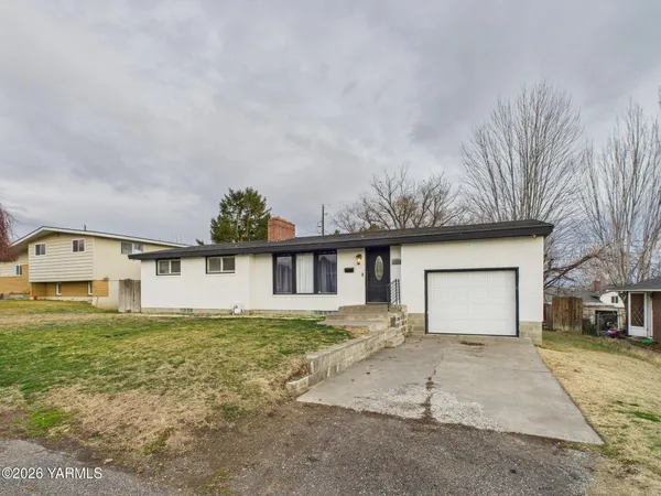 $359,000 | 705 West Concord Avenue, Grandview, WA 98930