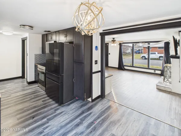 $359,000 | 705 West Concord Avenue, Grandview, WA 98930