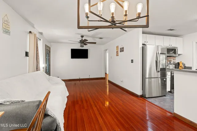 $188,000 | 560 Pelican Avenue, Pass Christian, MS 39571