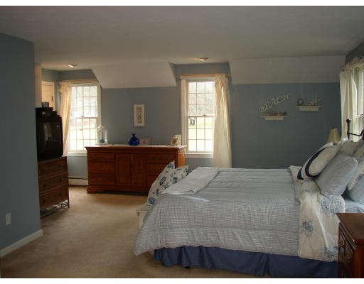11 Ryders Lane Marshfield, MA 02050 - Photo 9 of 9 Gallery Image 9