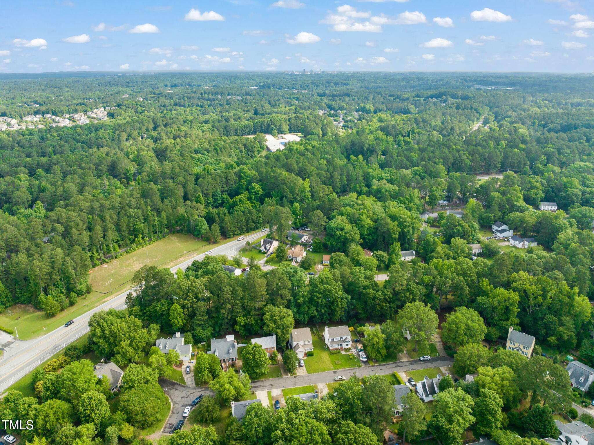 21 Cedar Hill Drive Durham, NC 27713 - Photo 35 of 45 a view of a garden with an outdoor space