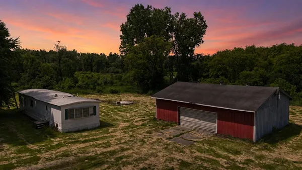 $300,000 | 9500 North Meridian Road, Pleasant Lake, MI 49272