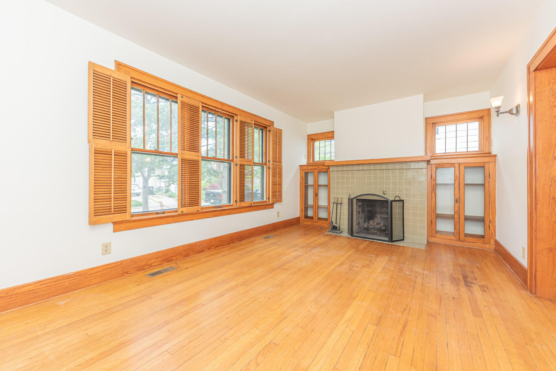 1318 Minerva Road Ann Arbor, MI 48104 - Photo 5 of 47 00__6