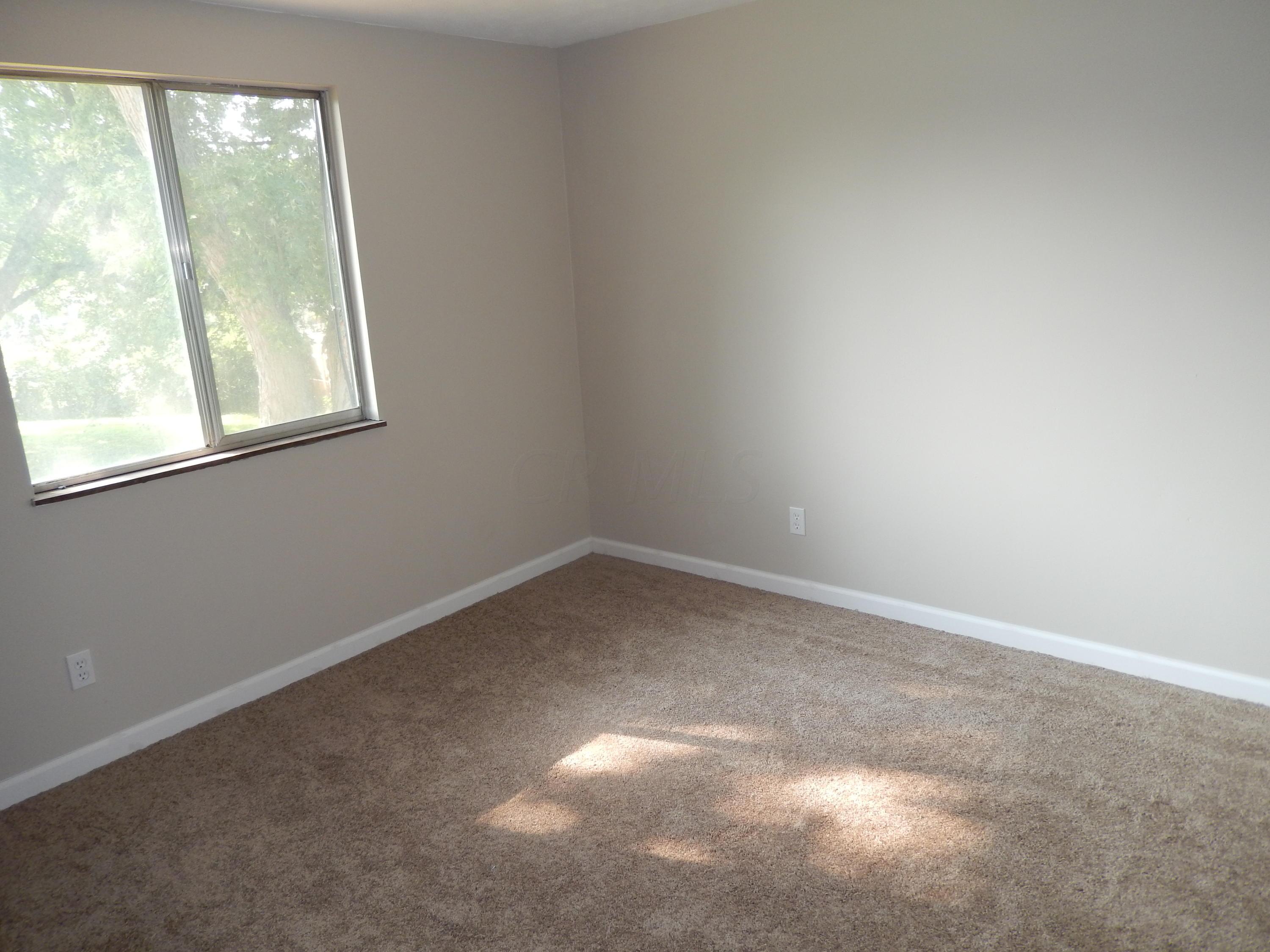 5394 Pine Bluff Road Columbus, OH 43229 - Photo 18 of 20 Gallery Image 18
