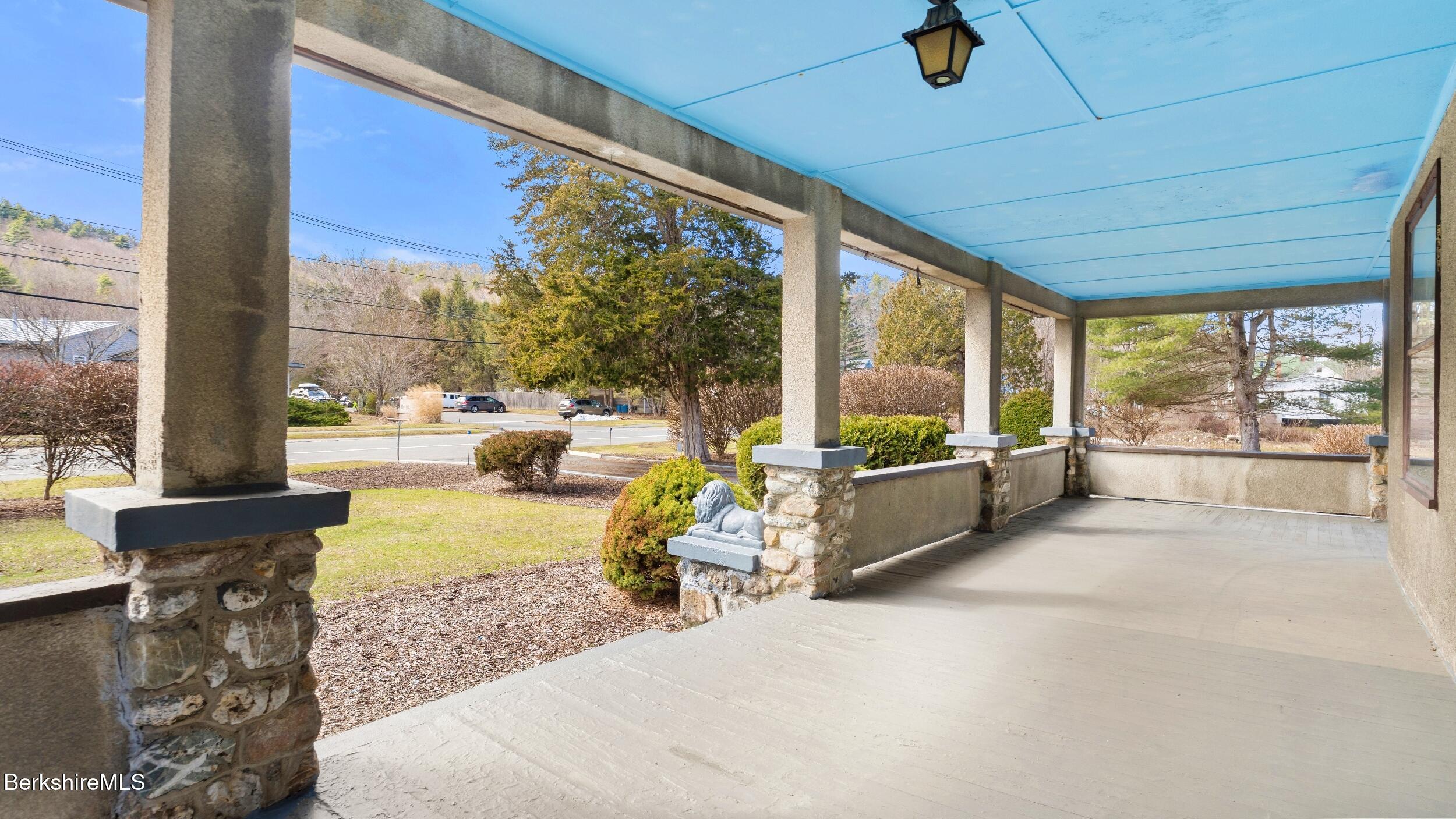 265 State Road Great Barrington, MA 01230 - Photo 19 of 27 LRDSC00057