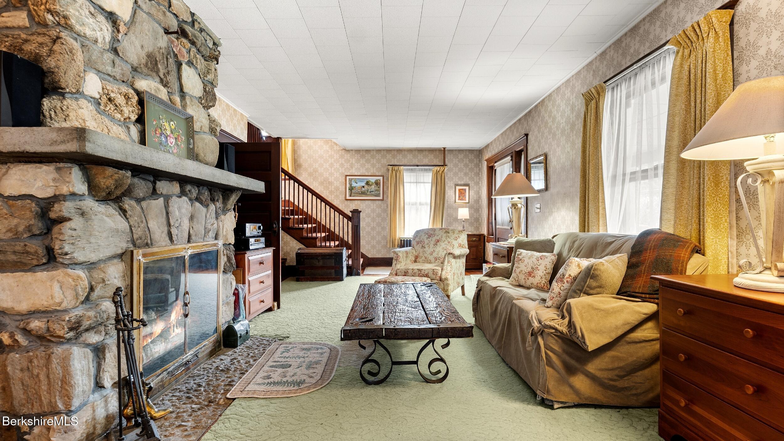 265 State Road Great Barrington, MA 01230 - Photo 3 of 27 LRDSC00012