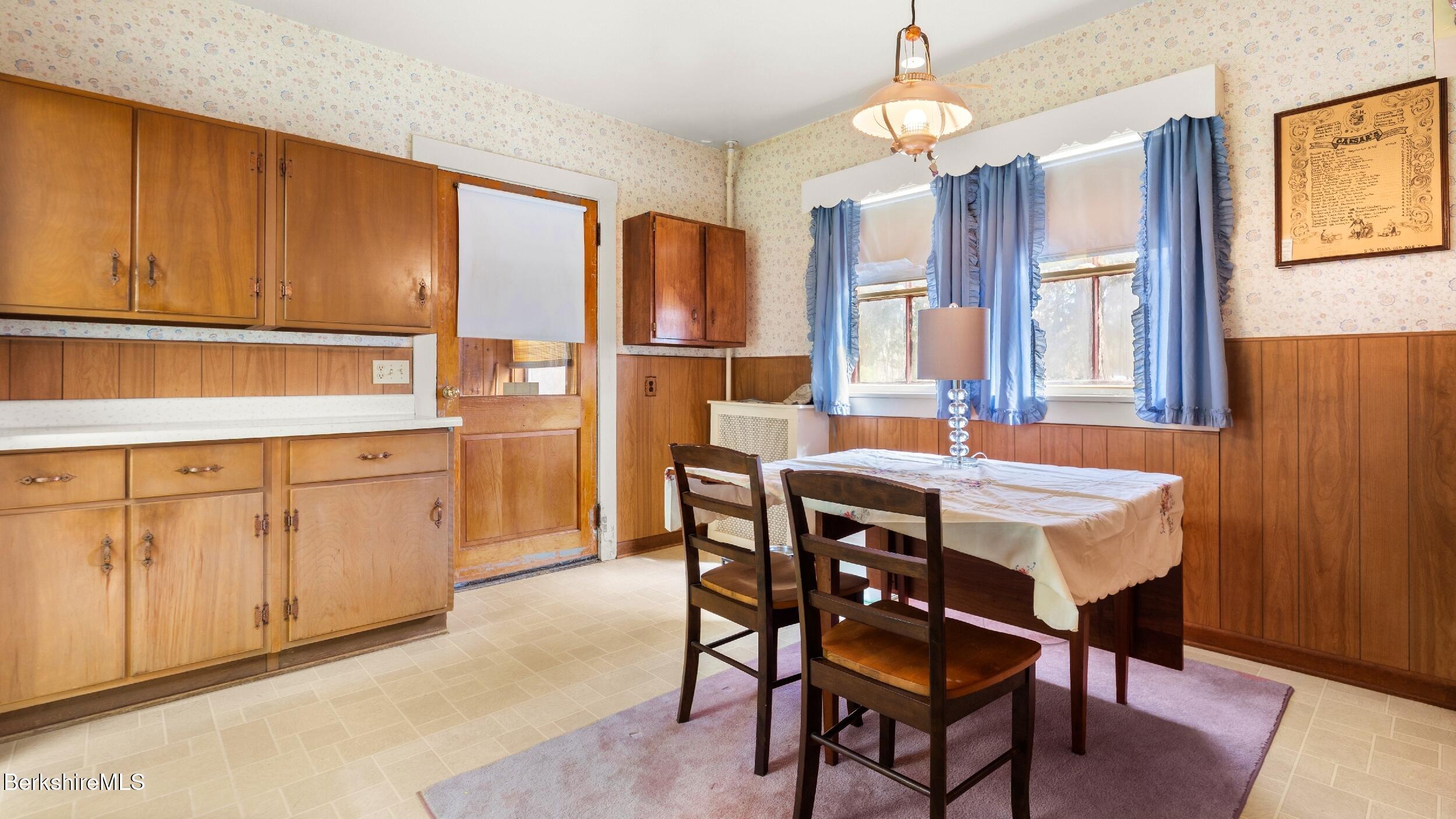 265 State Road Great Barrington, MA 01230 - Photo 8 of 27 LRDSC00045